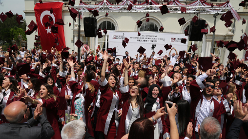 8. Mezuniyet Töreni Coşkuyla Kutlandı