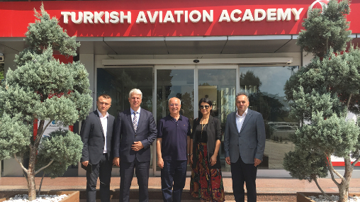 Sivil Havacılık Yüksekokulu'ndan THY Akademik'e Ziyaret