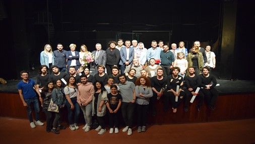 Tiyatro Kulübü Öğrencileri "Zincire Vurulmuş Prometheus"u Sahneledi