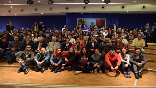 Prof. Dr. Nüket Güz Sanat ve Tasarım Fakültesi Kapanış Dersinde Öğrencilerle Buluştu