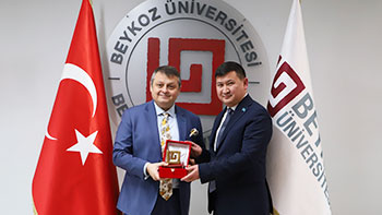 Kazakistan İstanbul Başkonsolosu Üniversitemizi Ziyaret Etti