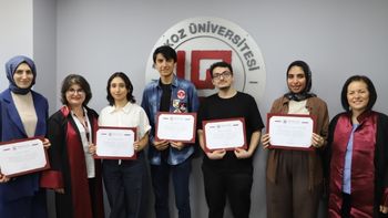 2024-2025 Fall Semester School of Foreign Languages Director's Honor List Certificate Ceremony Held