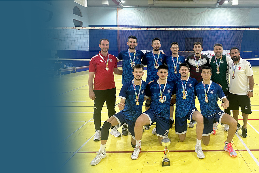 Beykoz Üniversitesi Voleybol Takımı Türkiye 1. Lig Şampiyonu Oldu