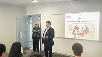 Rektörümüz Prof. Dr. Burak Küntay, Beykoz Üniversitesi Öğrenci Kalite Elçileriyle (BEY-KAL) İlk Buluşmasını Gerçekleştirdi